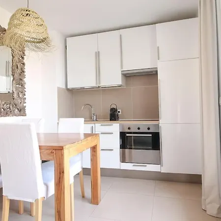 Airco Studio With Terrace At 2 Steps From The Sea 滨海卡瓦莱尔