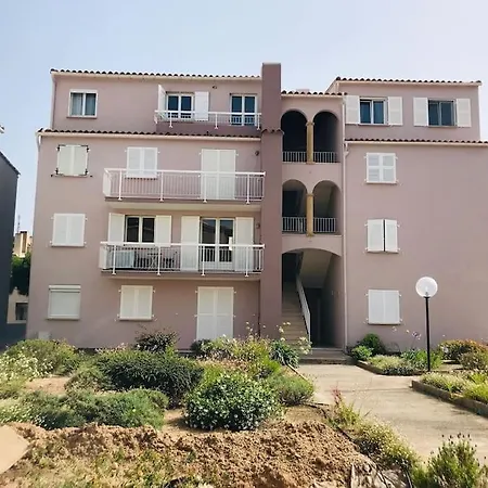 Airco Studio With Terrace At 2 Steps From The Sea * 滨海卡瓦莱尔